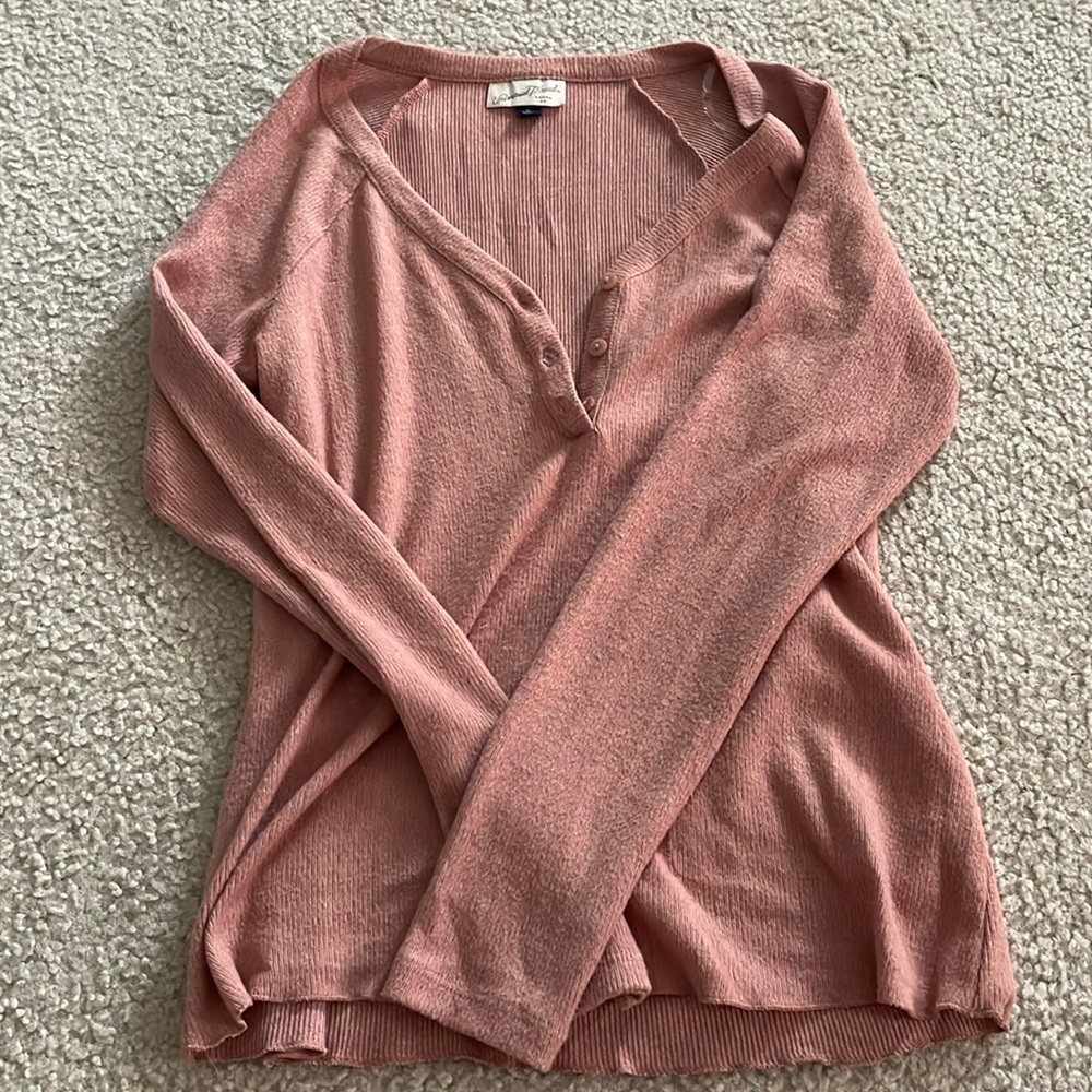 Universal thread light sweater